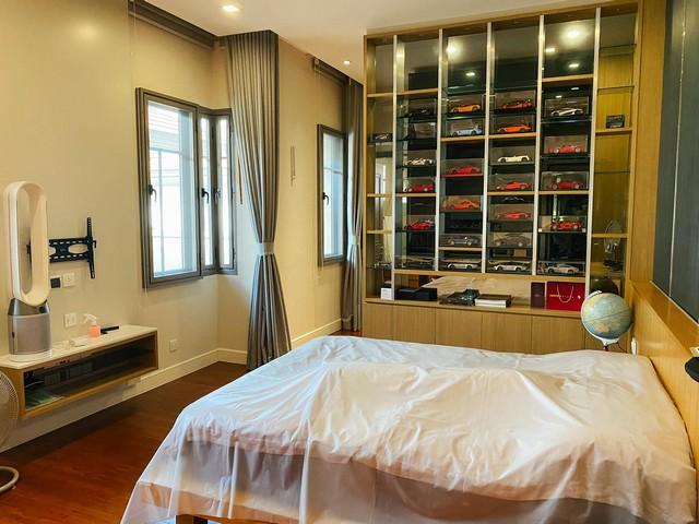 ขายบ้านเดี่ยว Narasiri Pinklao-Sai 1 เนื้อที่ 188.9 ตารางวา พื้นที่ใช้สอย 500 ตรม 4 ห้องนอน 5 ห้องน้ำ จอดรถได้ 7 คัน บิ้วท์อินสวยงาม 10
