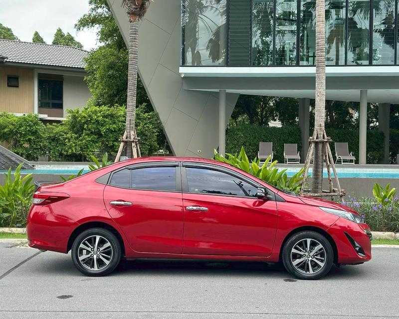 TOYOTA YARIS ATIV 1.2 S เกียร์ Auto สีแดง ปี 2019