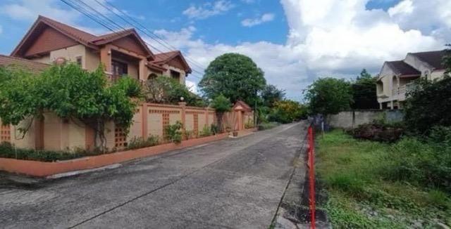 ขายที่ดินเปล่าเนื้อที่ 104 ตรว. แปลงมุม หมู่บ้านเอกธานี วัชรพล เขตบางเขน ตรงข้ามโรงเรียนรัตนโกสินสมโภชน์บางเขน ใกล้จุดขึ้นทางด่วนเข้าเมือง  1