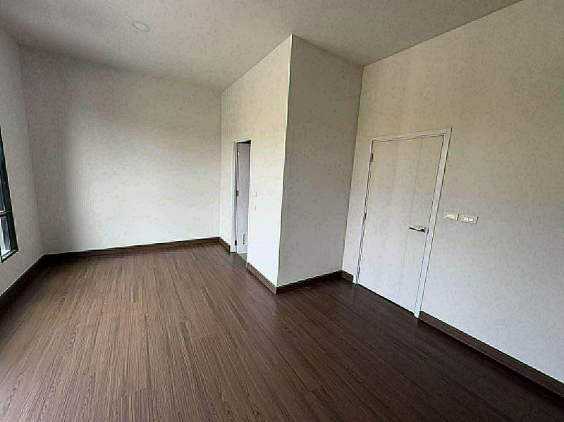 ขายและให้เช่าบ้านเดี่ยวหลังใหม่ Britania วงแหวน-เทพารักษ์ ใกล้วงแหวนถนนกาญจนาภิเษก สมุทรปราการ. 6