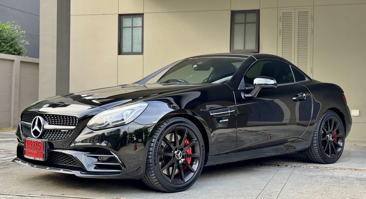 Mercedes-AMG SLC43