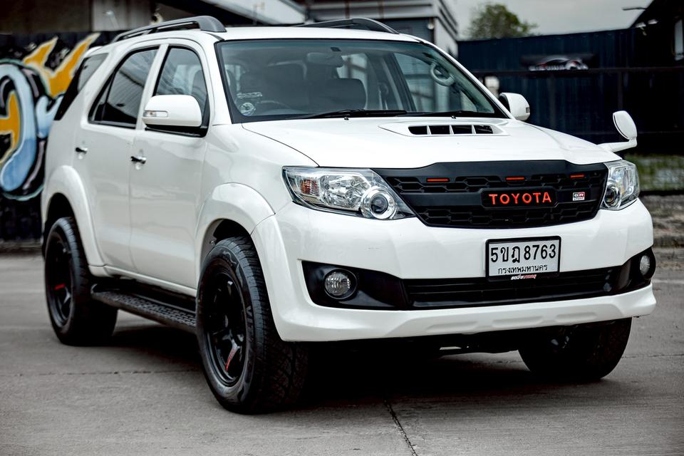 Toyota Fortuner 2.5V ปี15