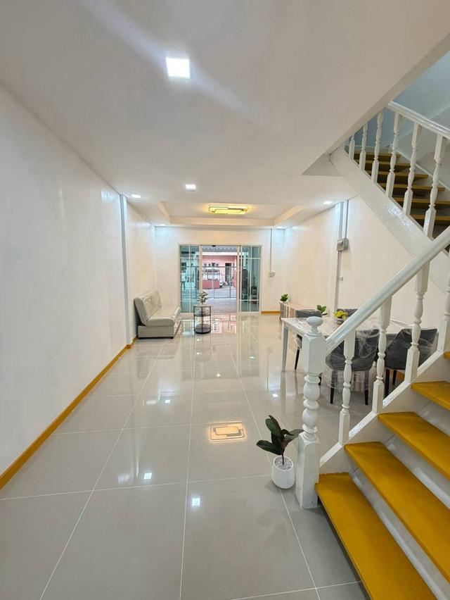 หมู่บ้านบัวทอง2  ติดรถไฟฟ้าสายสีม่วง สถานีคลองบางไผ่ ทาวน์เฮาส์ 2 ชั้น   ตกแต่งใหม่พร้อมอยู่ 6