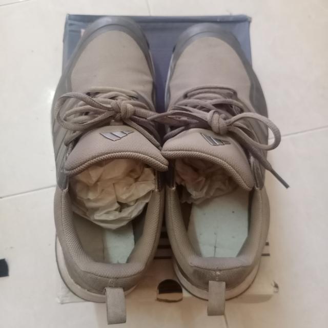 รองเท้า จำนวน 2 คู่ ผู้ชาย