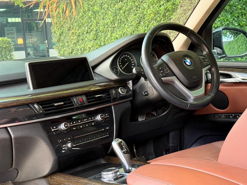 2017 BMW X5 ดีเซล B47 รถสภาพสวยสมบูรณ์ พร้อมใช้งาน รถวิ่งน้อย เข้าศูนย์ทุกระยะ ไม่เคยมีอุบัติเหตุครับ 12