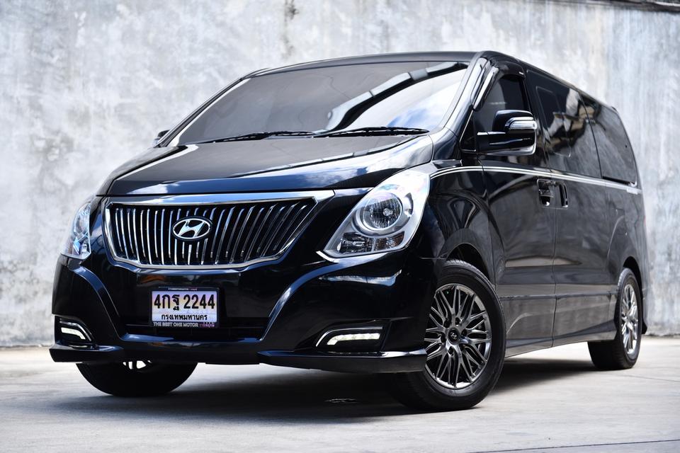 2018 Hyundai H-1 Black Series (11ที่นั่ง)🎖️
