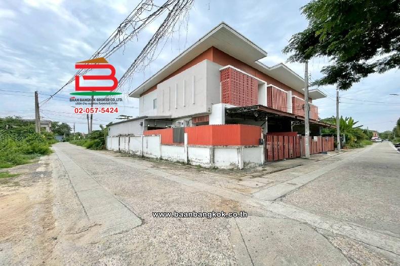 ทาวน์เฮาส์ หมู่บ้านสายเข้า(ซ.สนเพชรหมู่ 3) เนื้อที่ 20.7 ตารางวา ใกล้ตลาดนัดโรงร่ม ตำบลบางบัวทอง อำเภอบางบัวทอง จังหวัดนนทบุรี 12
