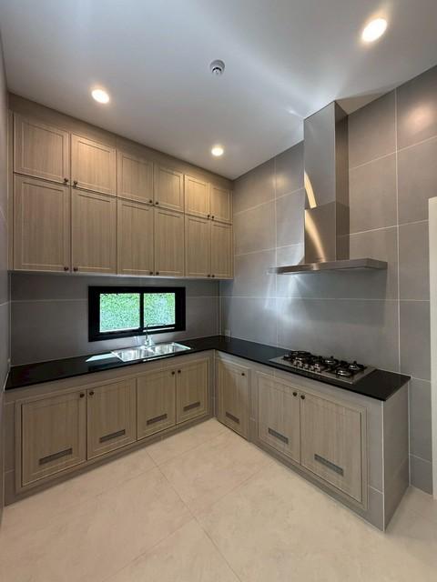 P571 ให้เช่า บ้านหรูโครงการ นาราสิริ พหล-วัชรพล Narasiri Phahol-Watcharapol บ้านใหม่ไม่เคยเข้าอยู่ เฟอร์นิเจอร์ครบพร้อมเข้าอยู่ ถนนเทพรักษ์ แขวงท่าแร้ 15