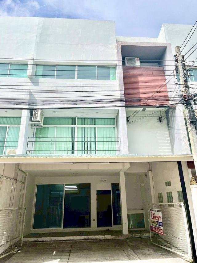ให้เช่าทาวน์โฮมออฟฟิศ 3 ชั้น ตลาดใจโต บางเสาธง สมุทรปราการ  พร้อมอุปกรณ์ 1