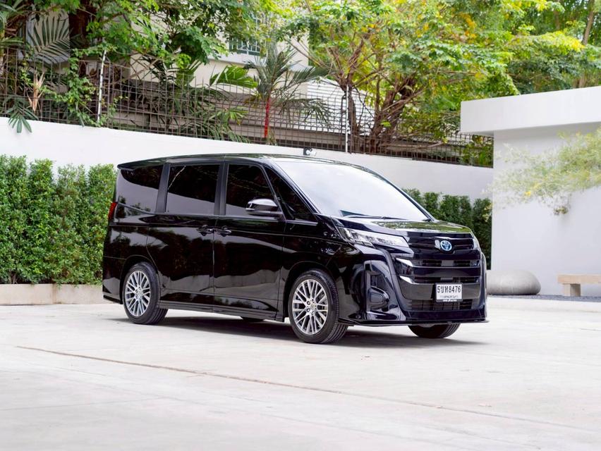 Toyota Noah X 1.8Hybrid ปี24