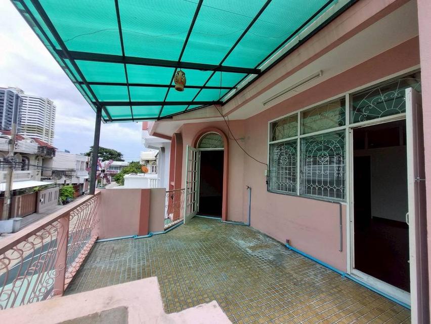 ขายบ้าน พระราม3 ซอย นนทรี 8 ทำเล ยานนาวา ใกล้ตลาดรุ่งเจริญ 6