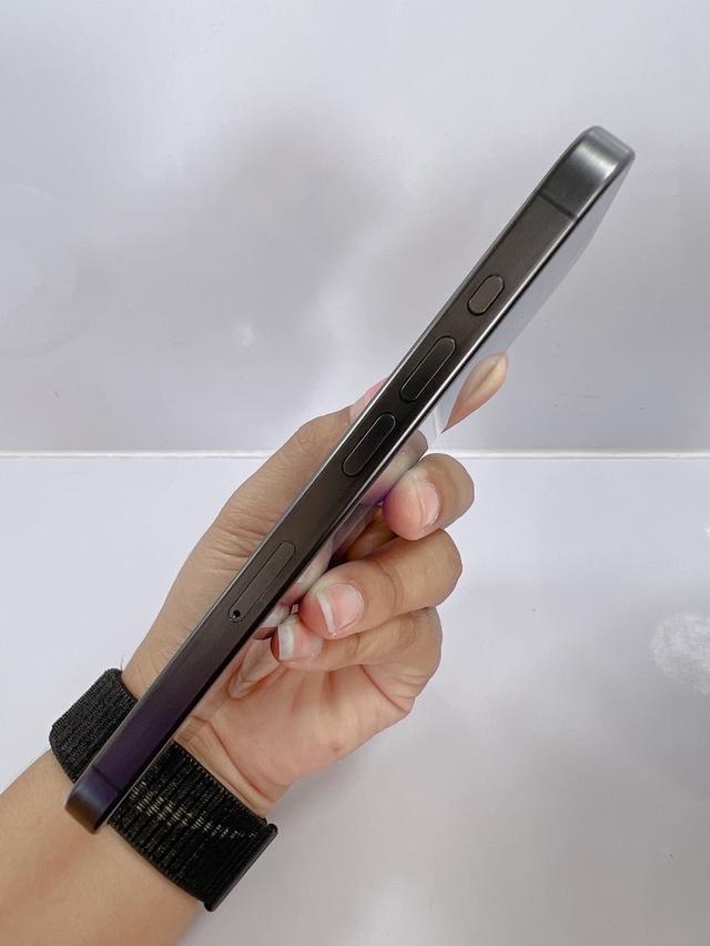 iPhone 15Pro  6