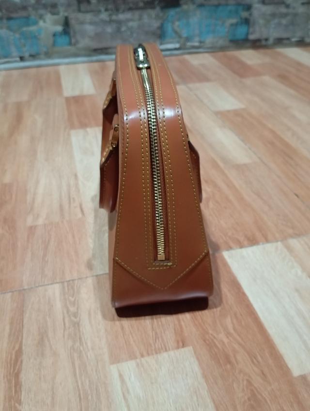 Louis Vuitton  2