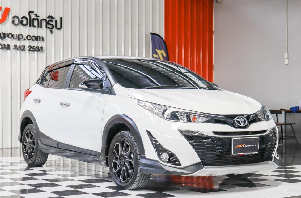 TOYOTA NEW YARIS CROSS 1.2 HIGH 2020 1