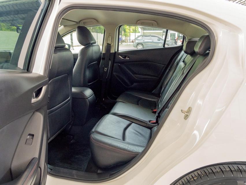 รหัสรถ 12AT520 Mazda 3 2.0 C | ปี : 2014 16
