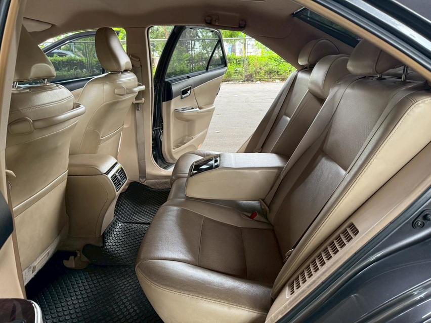 Toyota Camry 2.5 Hybrid CD AT ปี 2013 16