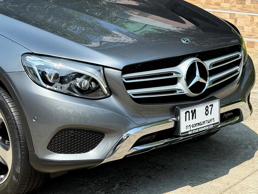 2019 BENZ GLC 250 รถมือเดียวออกป้ายแดง วิ่งน้อยเพียง 7X,XXX กม รถเข้าศูนย์ทุกระยะ ไม่เคยมีอุบัติเหตุครับ 8