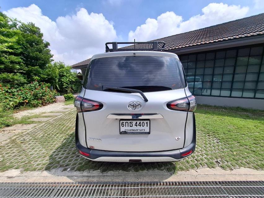 รหัสรถ KN4401 TOYOTA SIENTA 1.5 V ปี 2017 7