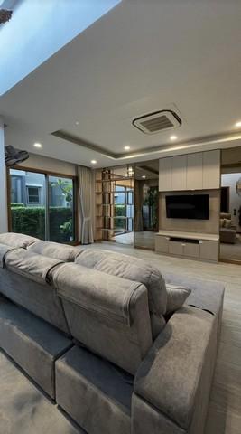 ให้เช่าบ้านเดี่ยว 2 ชั้น โครงการ Grand Bangkok Boulevard ศรีนครินทร์ เนื้อที่ 88 ตร.วา Built-in ทั้งหลัง สวนรอบบ้าน เหมา 1