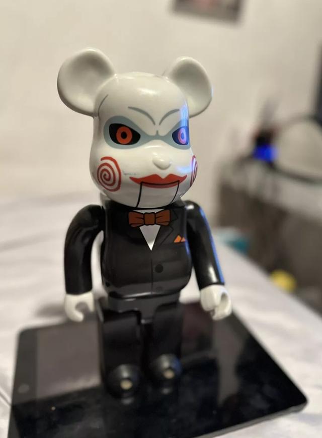 Bearbrick 400% SAW DOLL Rare  4