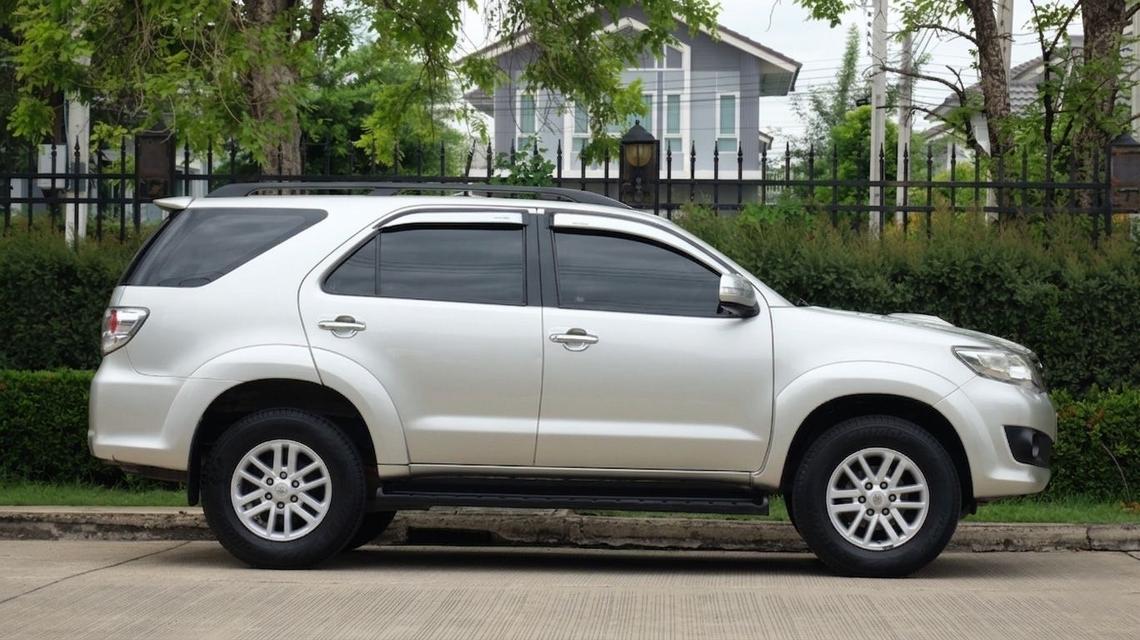 รหัสรถ KN1563 TOYOTA FORTUNER 2.5 G ปี 2012 รูปที่ 6