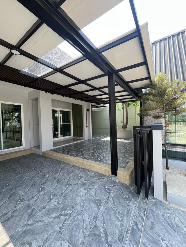 Modern Style Detached house for rent 3