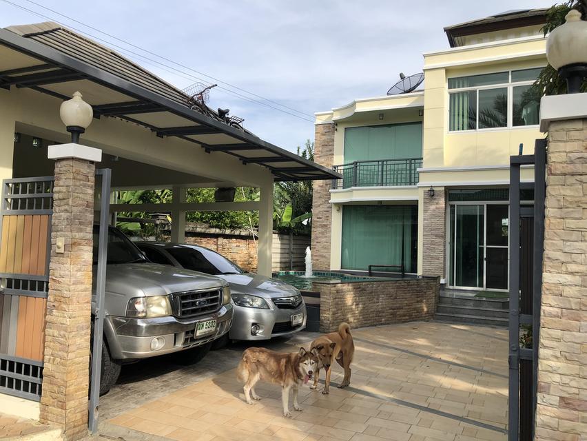 บ้านเดียว 2 ชั้นพร้อมสระว่ายน้ำ 8