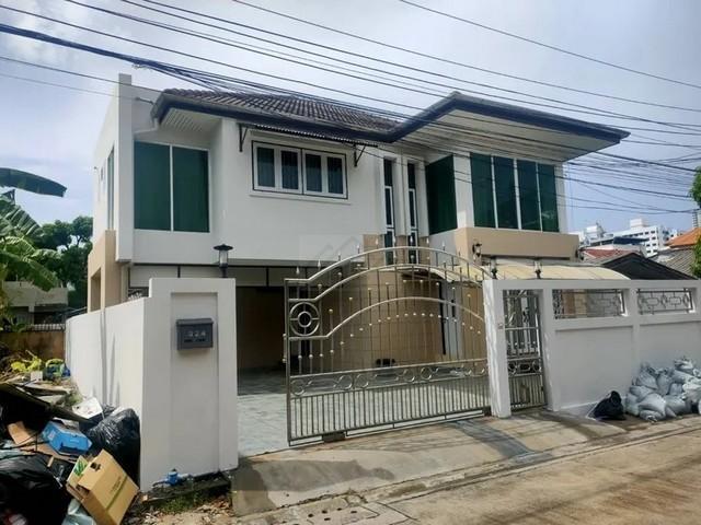 ขาย ให้เช่าบ้านเดี่ยว 2 ชั้น หมู่บ้านเคหะนคร 3 ซอยพัฒนาการ 50 ย่านพัฒนาการ – ศรีนครินทร์ 1