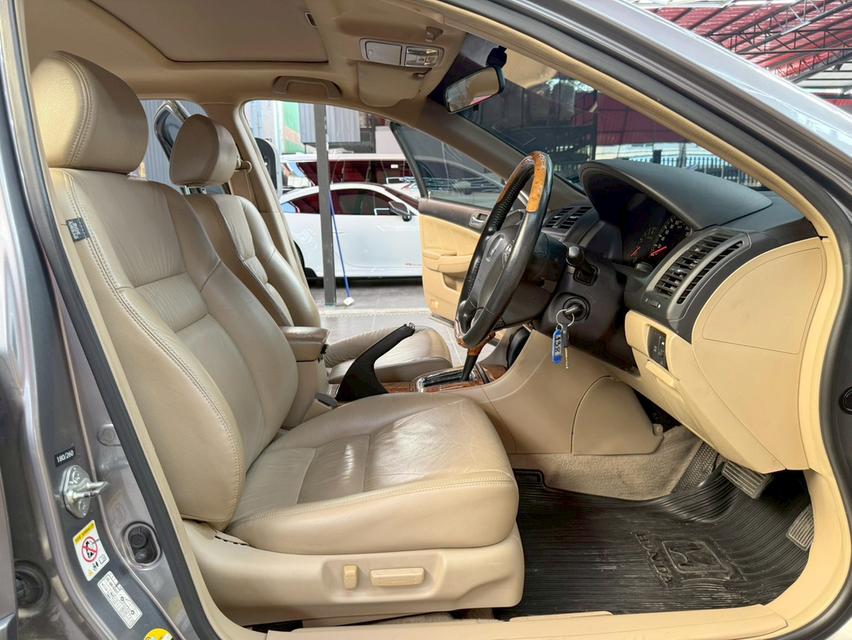 Honda ACCORD 3.0 V6 VTEC ปี2003 รถบ้านแท้ ภายในลายไม้   ไม่เคยชน พร้อมใช้งาน รูปที่ 8