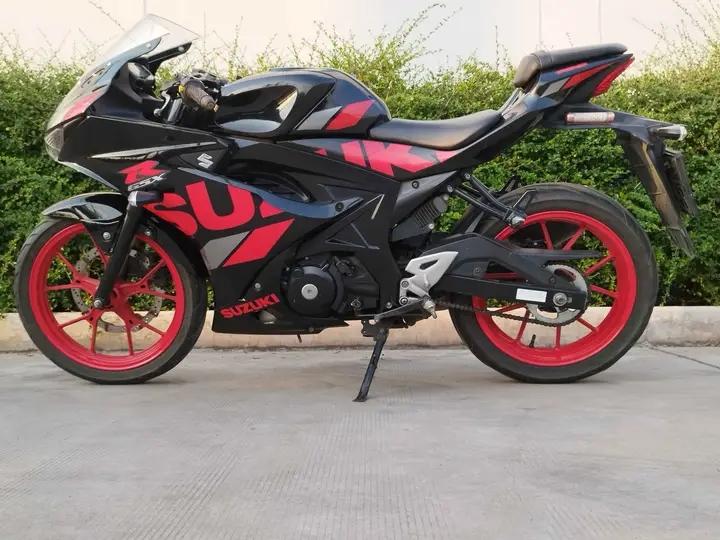 ส่งต่อเครื่องสวยราคาดี Suzuki GSX-R150