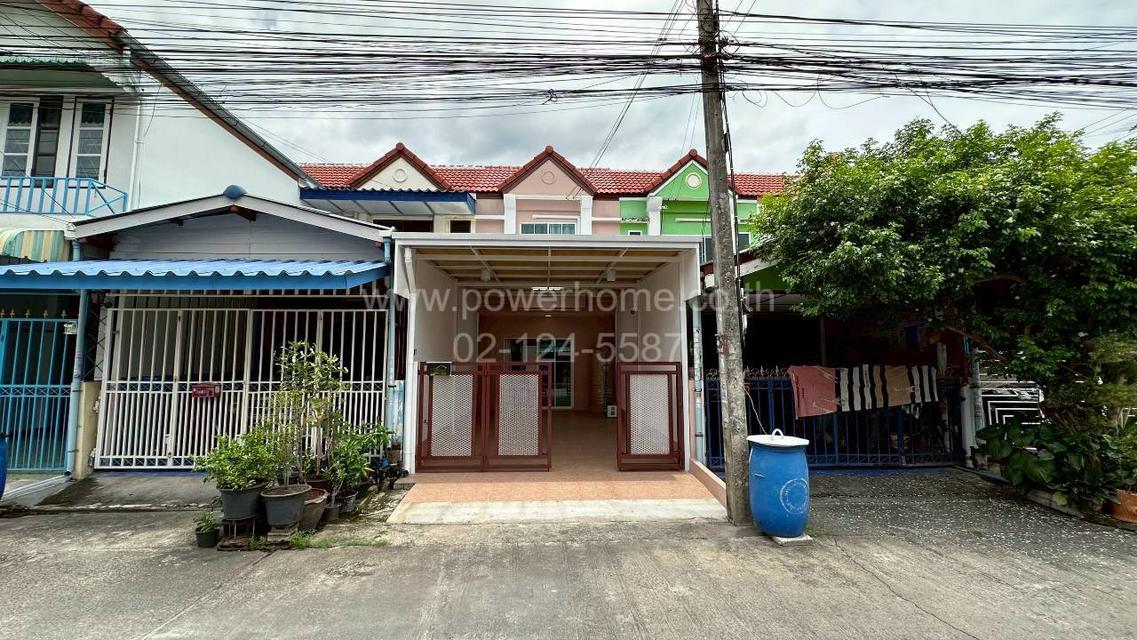 หมู่บ้านรุ่งเรืองเฮ้าส์ 1 ต.ลาดสวาย อ.ลำลูกกา จ.ปทุมธานี