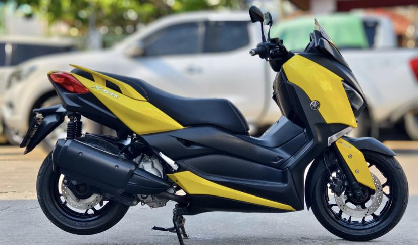 ขาย Yamaha Xmax สีเหลืองดำ 3