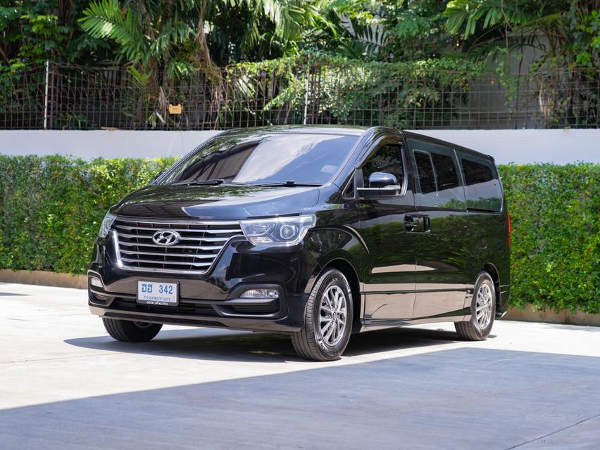HYUNDAI H-1 2.5 ELITE 2019 āļĢāļđāļāļĒāđāļāļĒāļāļĩāđ 3