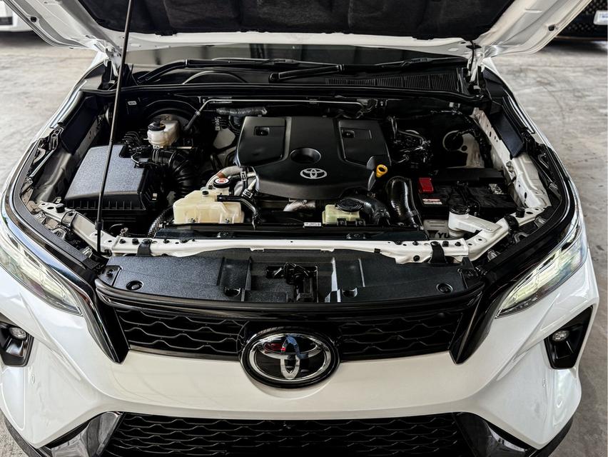 2022 TOYOTA FORTUNER, 2.4 LEGENDER BLACK TOP 2WD 15