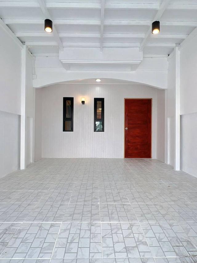 หมู่บ้านวงศ์ชัยนคร  บางรักใหญ่ นนทบุรีทาวน์เฮาส์ 2 ชั้น ทำเลติดรถไฟฟ้าสายสีม่วงสถานีบางรักใหญ่เพียง 800เมตร  ซอยป่าไม้อุทิศ บางรักใหญ่ นนทบุรี ทำเลดี 3