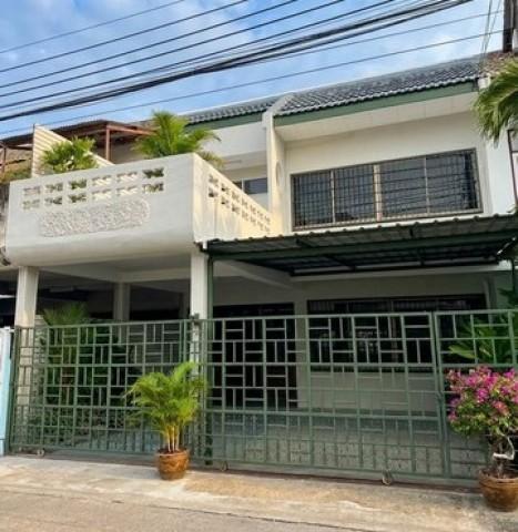 ทาวน์โฮม 2 ชั้น 2ห้องนอน 2 ห้องน้ำ 1 ห้องนั่งเล่นขนาดใหญ่ ซอยสาธุประดิษฐ์ 15 พระราม 3 1