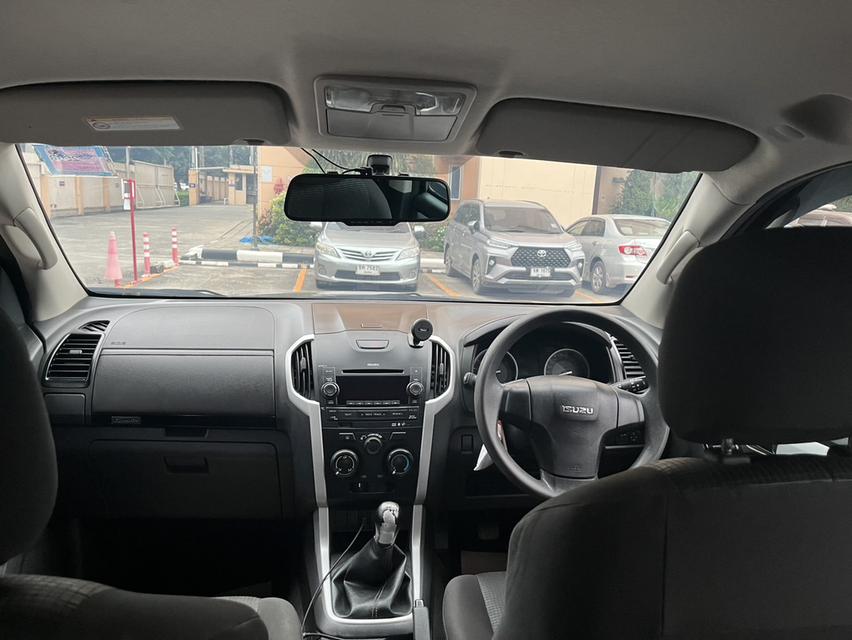 รถยนต์ ยี่ห้อ อีซูซุ 1.9 ปี 2019 4