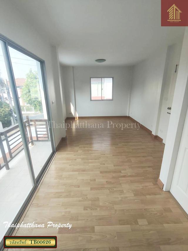 เอโทล มัลดีฟส์ ปาล์ม บางนา-วงแหวน 6