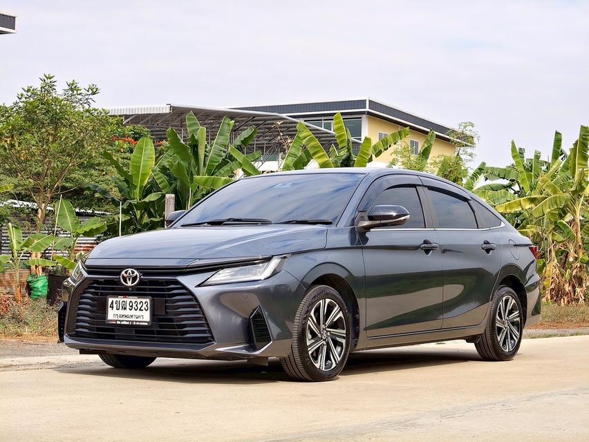 Toyota Yaris Ativ 1.2 Premium Luxury รุ่นท๊อป CVT A/T ปี 2023 รูปย่อยที่ 3