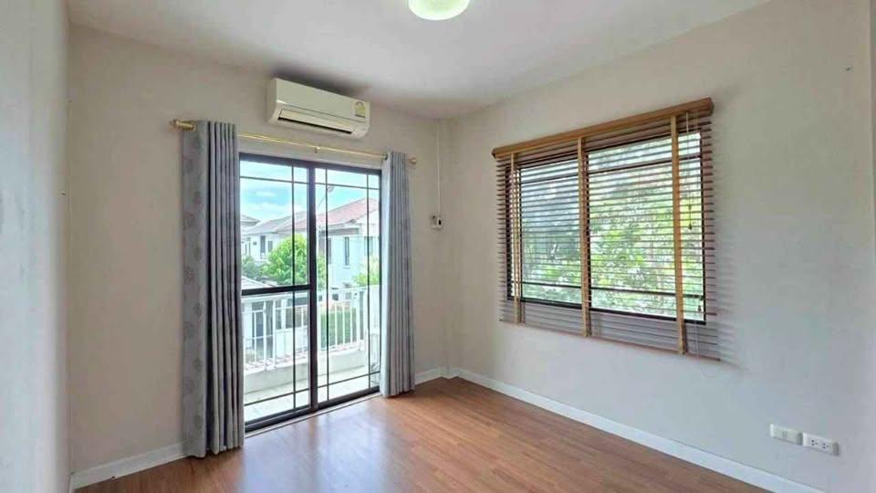 ให้เช่า ขายบ้าน มัณฑนา เลค วัชรพล 6ห้องนอน  3ห้องน้ำ 9