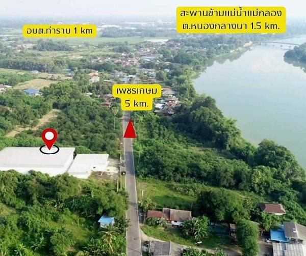 ขายโกดังสินค้า เมืองราชบุรี พร้อมออฟฟิศสำนักงาน ติดถนนหลัก เดินทางสะดวก เนื้อที่ 2 ไร่ 2 งาน 60 ตรว. โทร 096-2893945 3
