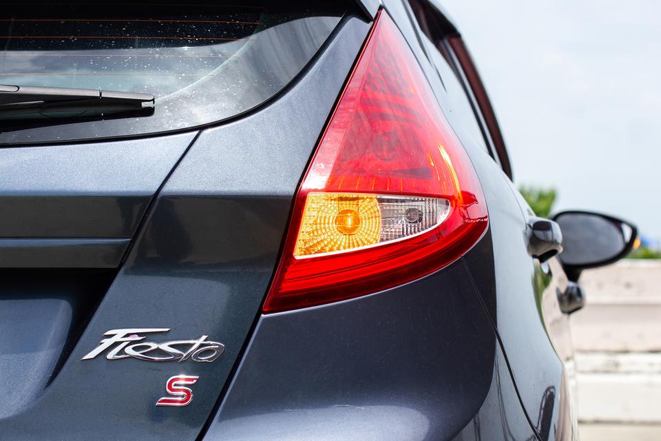 FORD Fiesta 1.5 Sport Hatchback 2012 จด 2013 10