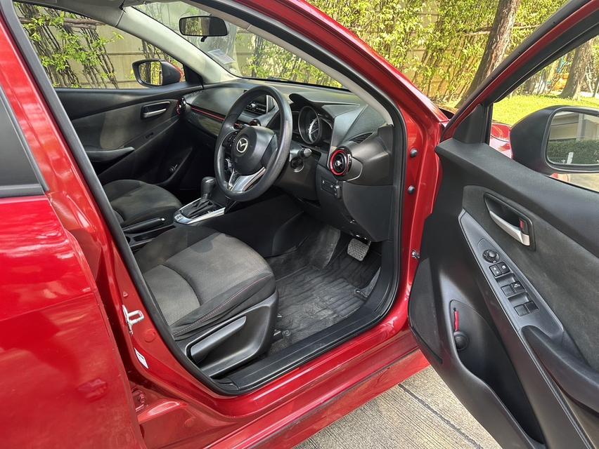 Mazda 2 Auto 2015 4