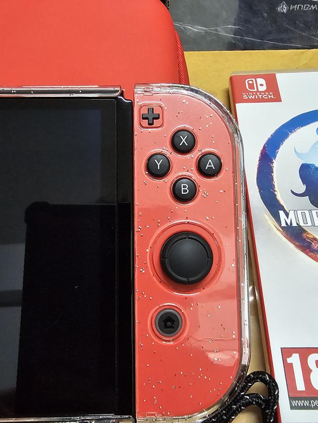 NINTENDO SWITCH OLED  9
