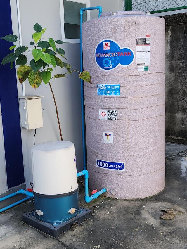 ปั๊มน้ำและแท็งน้ำ 1000 ลิตร