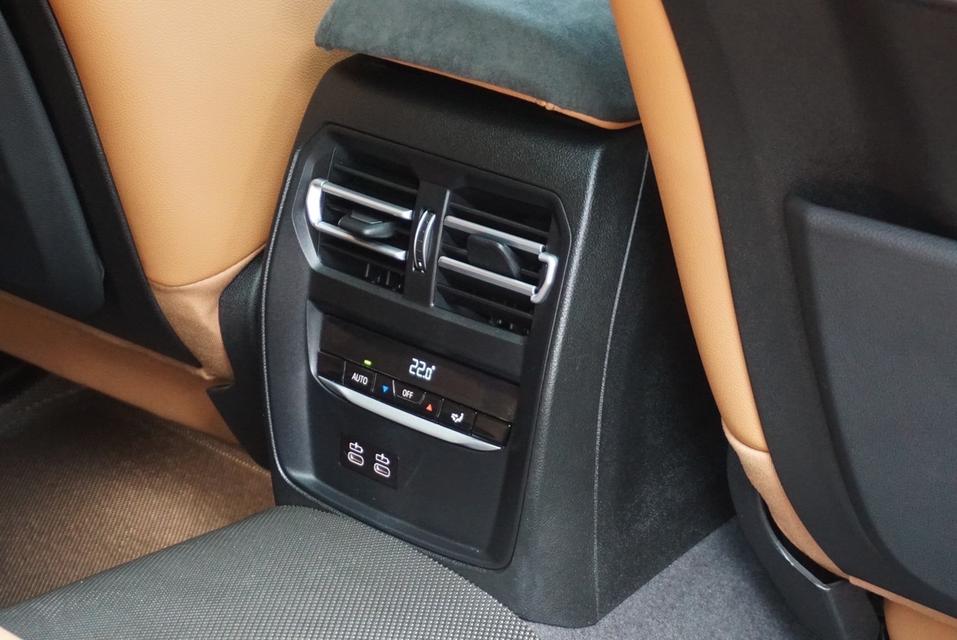 รหัสรถ BM9700 BMW 330Li M sport 2021  13