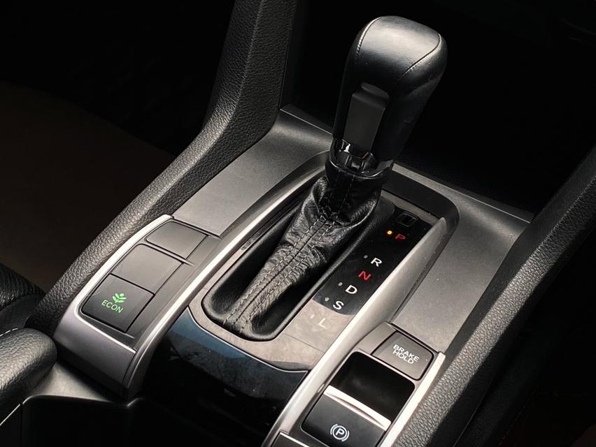 Honda Civic FC 1.8EL ปี2019 เลขไมล์ 110,xxx km 15