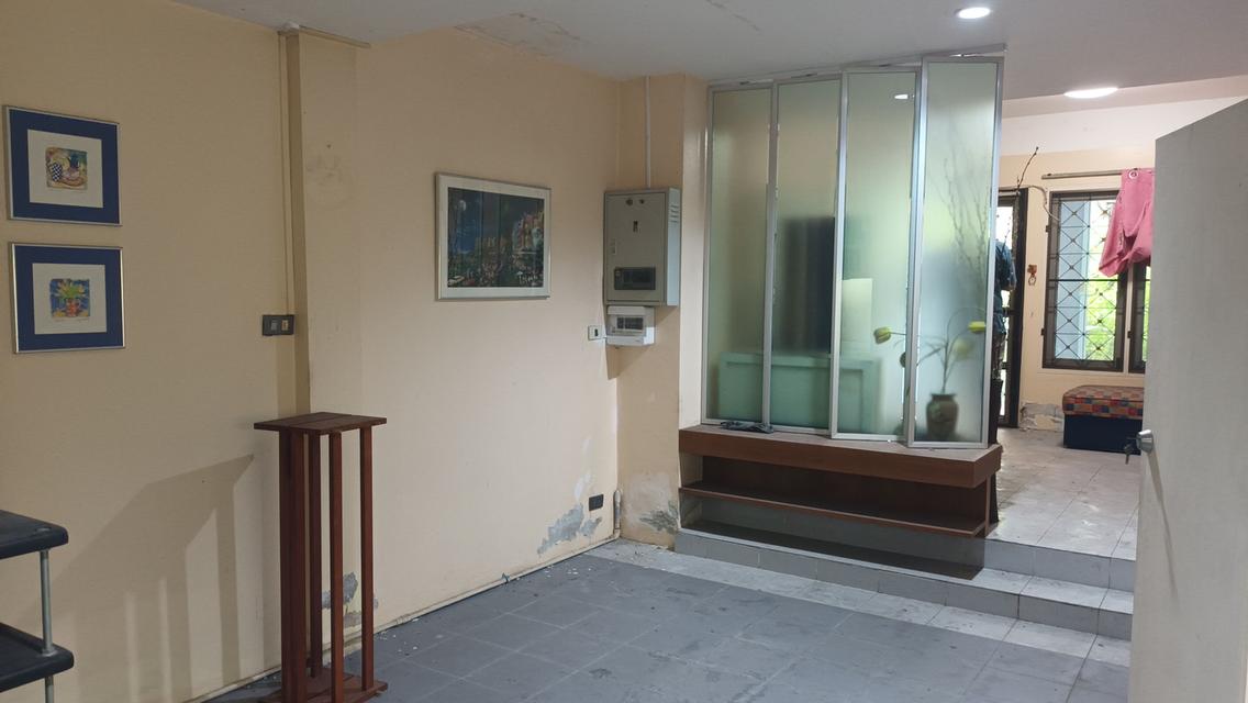 ทาวน์โฮม 3 ชั้น ม.ธันยกานต์ วัชรพล สายไหม กรุงเทพฯ 3