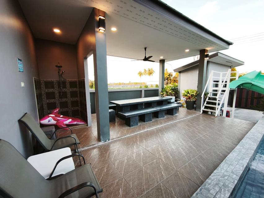 บ้านเดี่ยวพร้อมสระว่ายน้ำ ขนาดใหญ่ 3