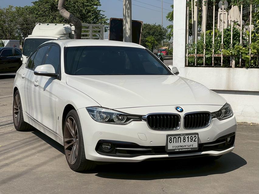 รหัสรถ PJP8192 2018 #BMW 330e Sport